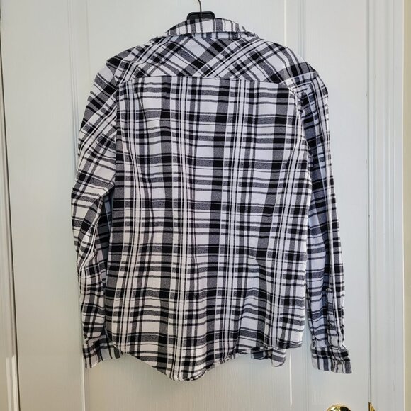 GUESS Men's Small Black & White Plaid Button-Up Shirt - Picture 3 of 3